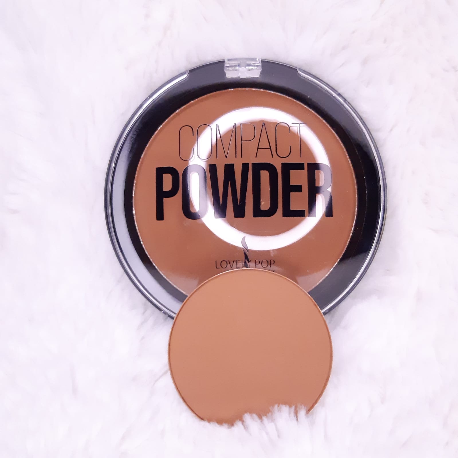 Poudre compacte matifiante dark Lovely pop teinte 09 Salted Caramel