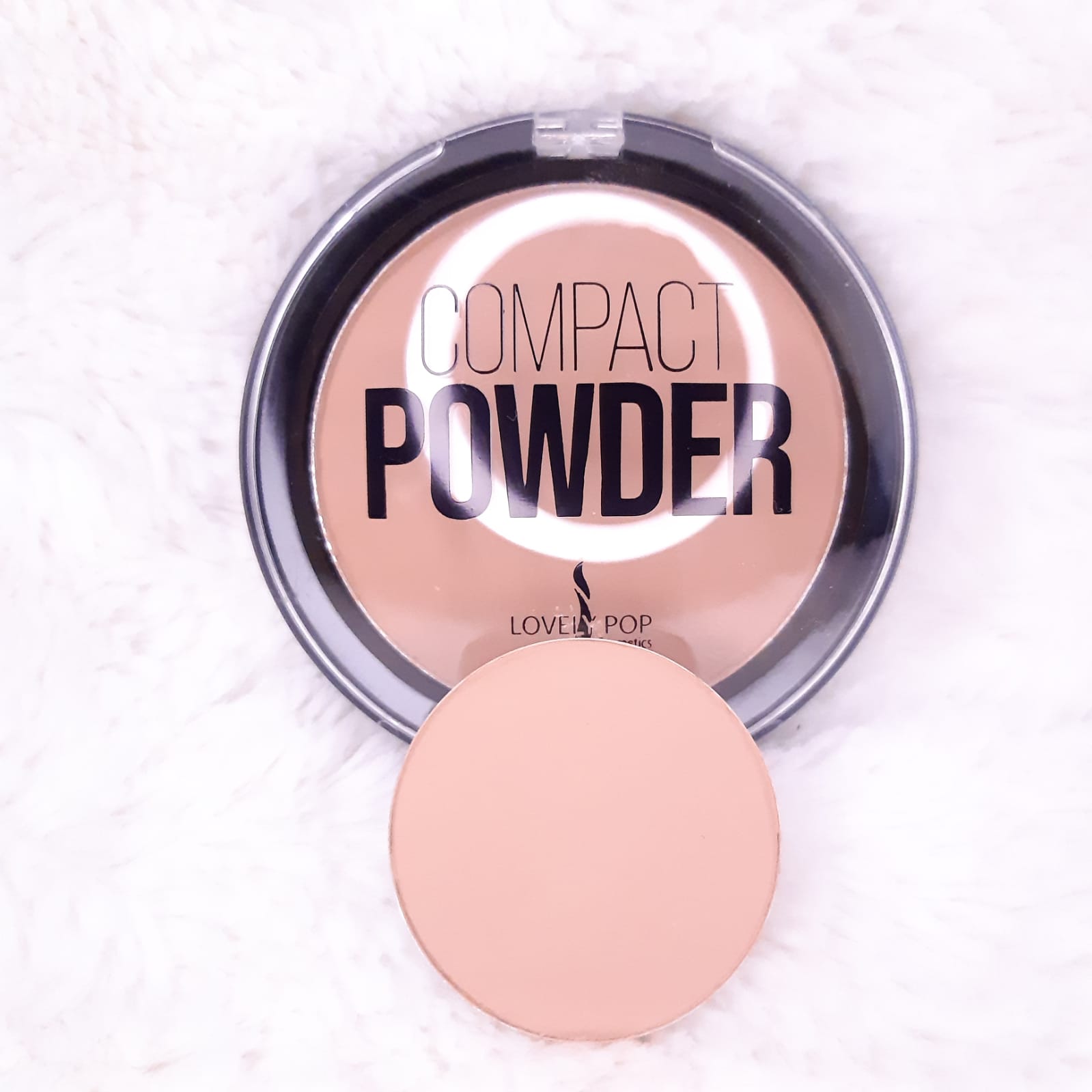 Poudre compacte matifiante light Lovely pop teinte 03 Almond